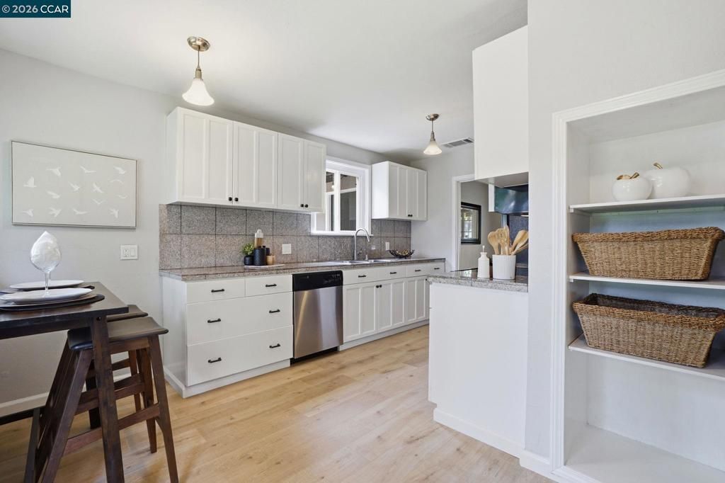 Image 13 of property listing at 172 Jennie Dr, Pleasant Hill, CA 94523