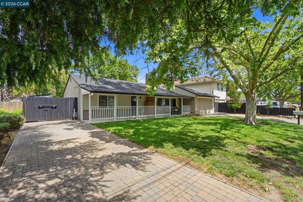 Image 3 of property listing at 172 Jennie Dr, Pleasant Hill, CA 94523