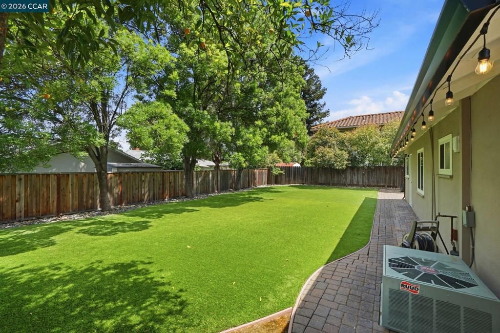 Image 42 of property listing at 172 Jennie Dr, Pleasant Hill, CA 94523