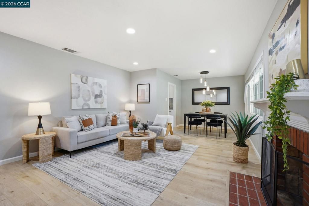 Image 6 of property listing at 172 Jennie Dr, Pleasant Hill, CA 94523