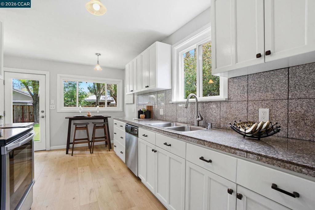 Image 9 of property listing at 172 Jennie Dr, Pleasant Hill, CA 94523