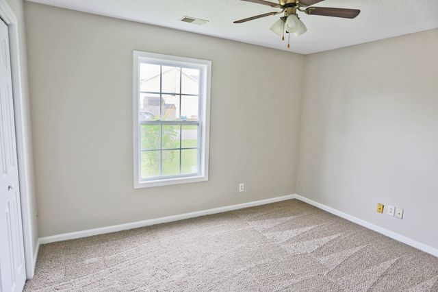 1276 Archwood Dr, Clarksville, TN 37042