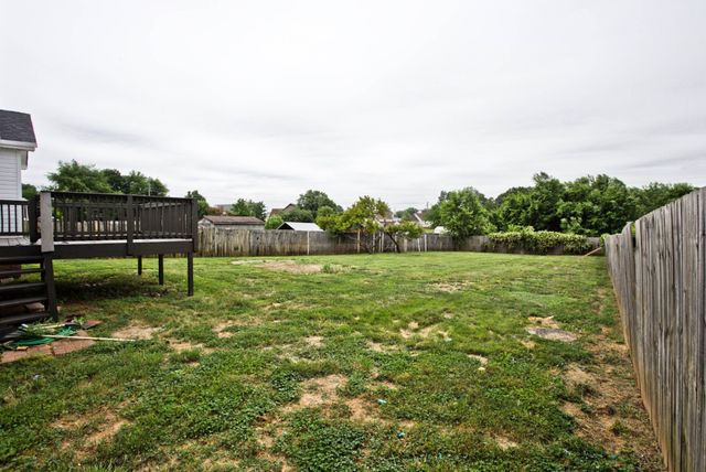 1276 Archwood Dr, Clarksville, TN 37042