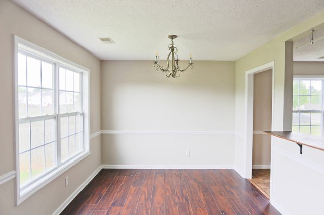 1276 Archwood Dr, Clarksville, TN 37042