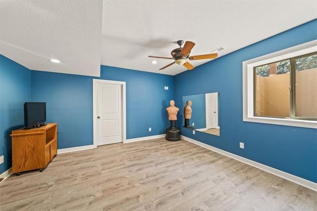 5004 Haskins Street, Shawnee, KS 66216