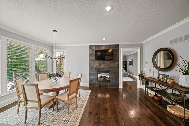 5004 Haskins Street, Shawnee, KS 66216