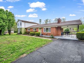 88 N Valley Street, Marion, NC 28752