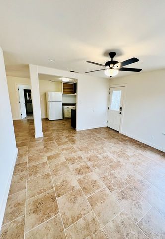 303 Meadowview Lane, Kerrville, TX 78028