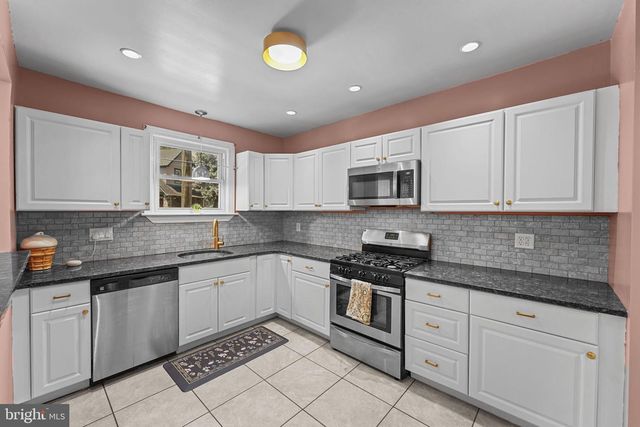 2463 ELDON AVE, Drexel Hill, PA 19026