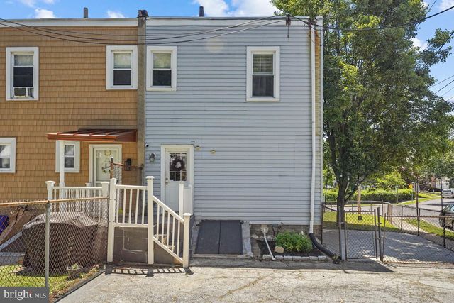 2463 ELDON AVE, Drexel Hill, PA 19026