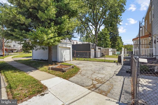 2463 ELDON AVE, Drexel Hill, PA 19026
