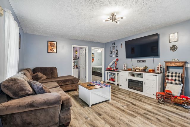 225 Woodbury Hwy, Liberty, TN 37095