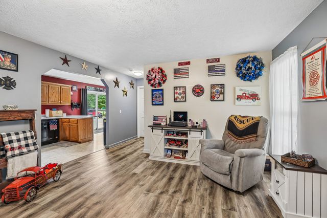 225 Woodbury Hwy, Liberty, TN 37095