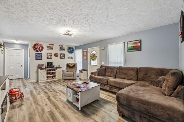 225 Woodbury Hwy, Liberty, TN 37095