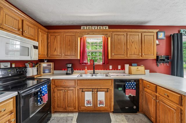 225 Woodbury Hwy, Liberty, TN 37095