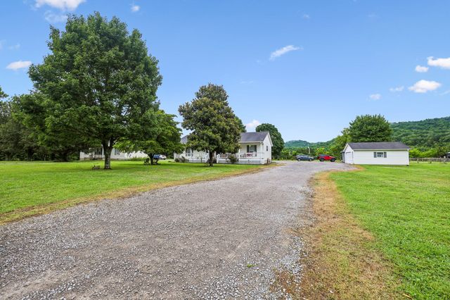 225 Woodbury Hwy, Liberty, TN 37095