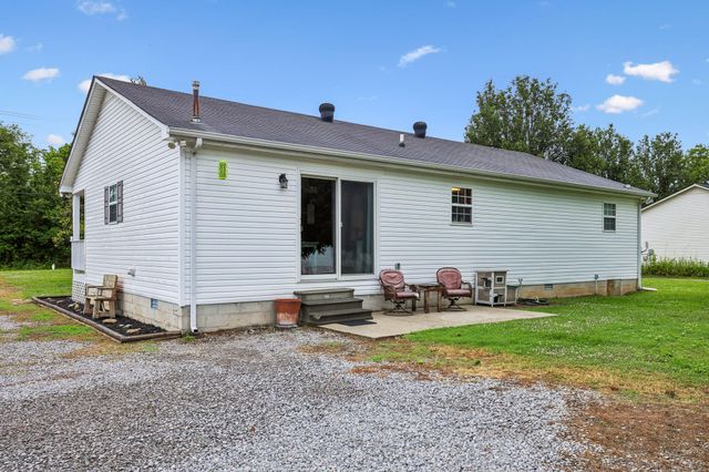 225 Woodbury Hwy, Liberty, TN 37095