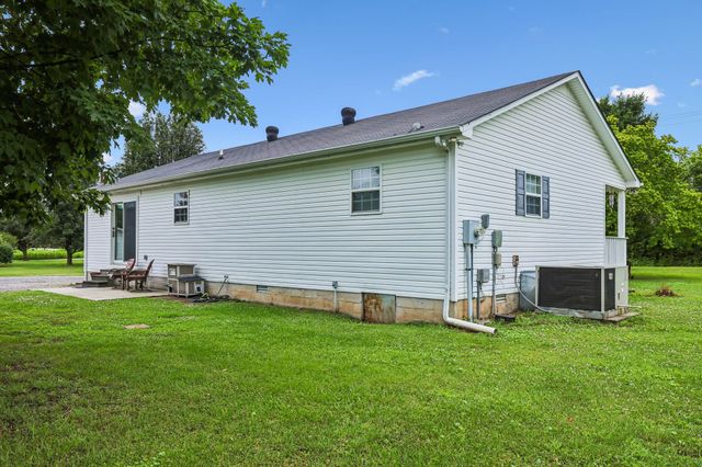 225 Woodbury Hwy, Liberty, TN 37095
