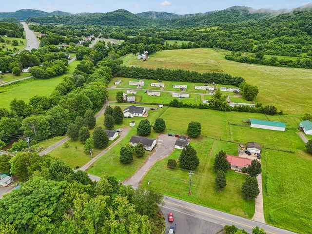 225 Woodbury Hwy, Liberty, TN 37095