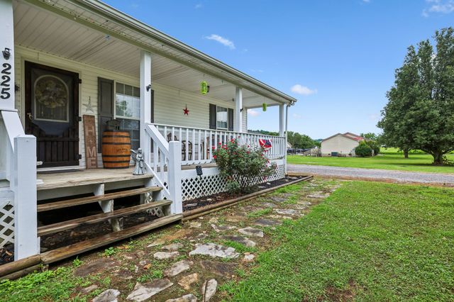225 Woodbury Hwy, Liberty, TN 37095