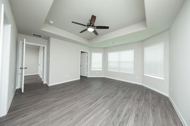 5114 Hector Gustavo Drive, Rosharon, TX 77583
