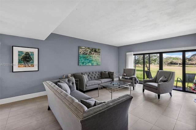 8887 SW 62nd Terrace 10A, Miami, FL 33173