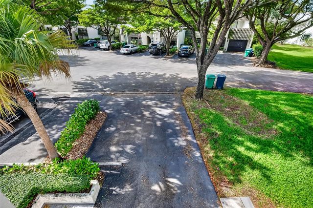 8887 SW 62nd Terrace 10A, Miami, FL 33173