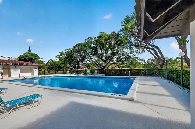 8887 SW 62nd Terrace 10A, Miami, FL 33173