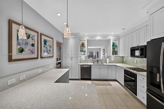 8887 SW 62nd Terrace 10A, Miami, FL 33173
