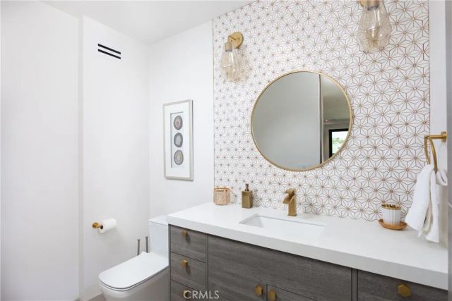 356 Dahlia Place, Corona Del Mar, CA 92625