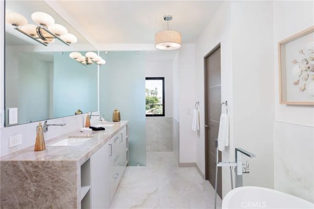 356 Dahlia Place, Corona Del Mar, CA 92625