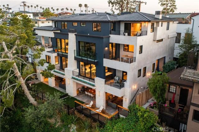 356 Dahlia Place, Corona Del Mar, CA 92625