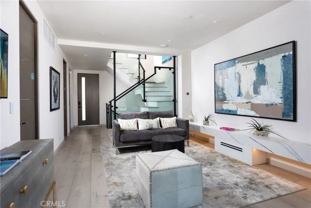 356 Dahlia Place, Corona Del Mar, CA 92625