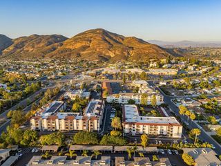 6924 Hyde Park 220, San Diego, CA 92119