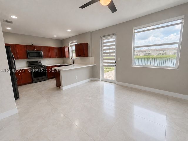 14753 SW 25th St, Miami, FL 33185