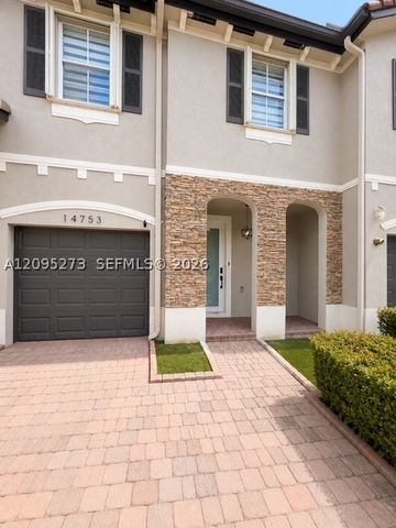 14753 SW 25th St, Miami, FL 33185