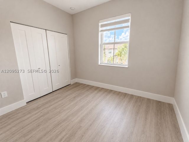 14753 SW 25th St, Miami, FL 33185
