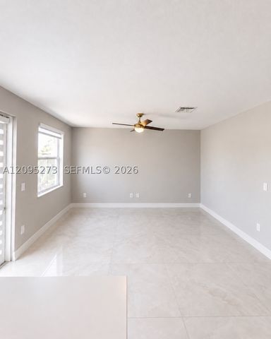 14753 SW 25th St, Miami, FL 33185