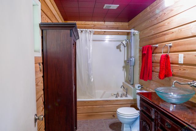 709 Tahiti, Jefferson, TX 75657