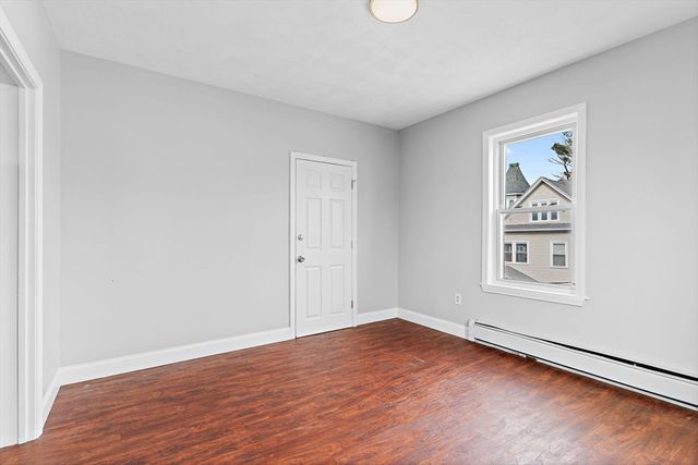6-8 Dalton St, Lowell, MA 01850