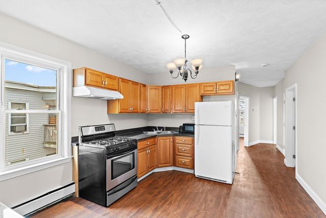 6-8 Dalton St, Lowell, MA 01850