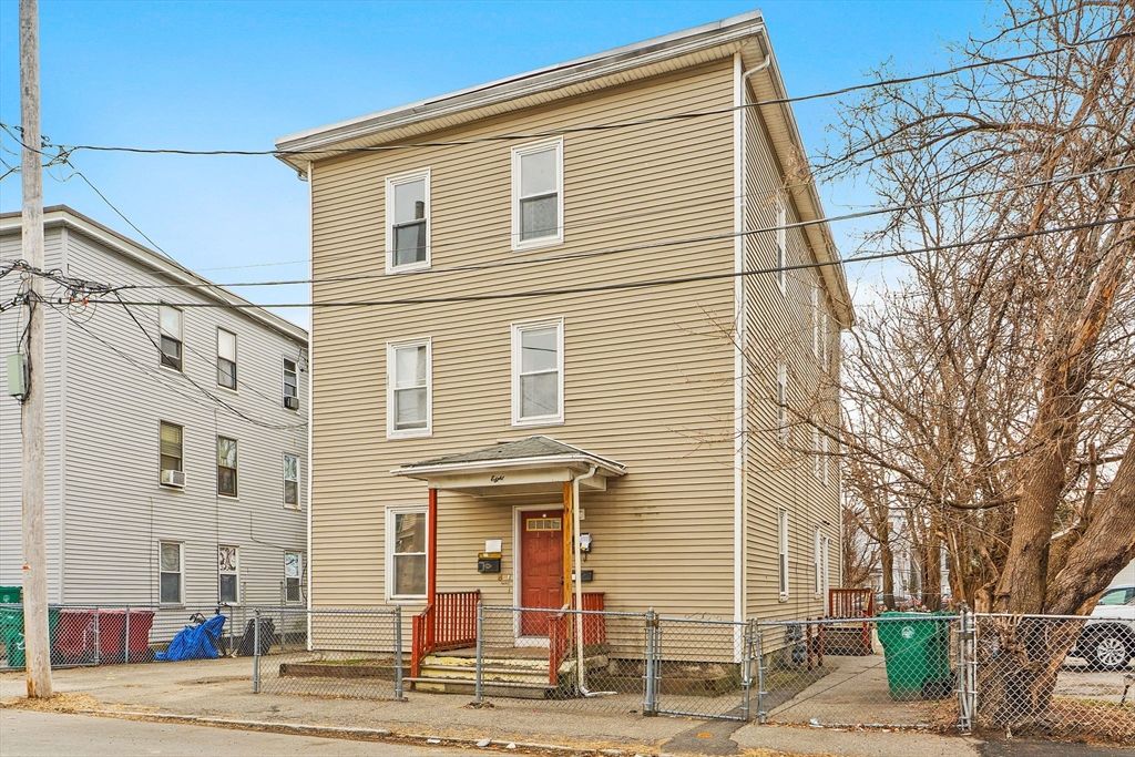 6-8 Dalton St, Lowell, MA 01850