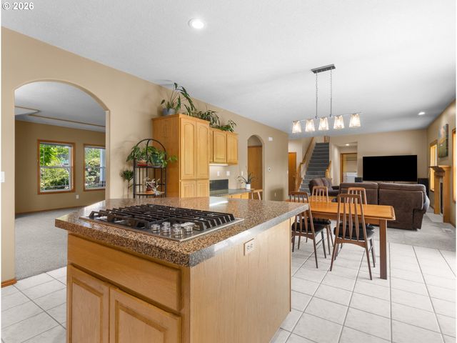 366 Sw 37TH Cir, Gresham, OR 97080