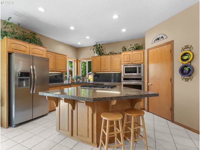 366 Sw 37TH Cir, Gresham, OR 97080