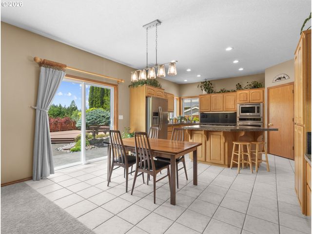 366 Sw 37TH Cir, Gresham, OR 97080