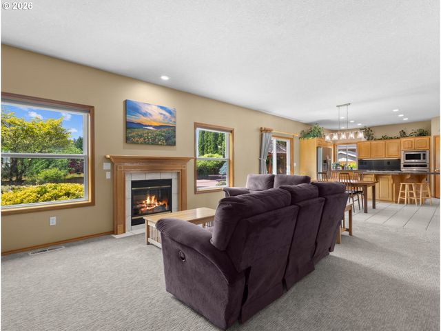 366 Sw 37TH Cir, Gresham, OR 97080