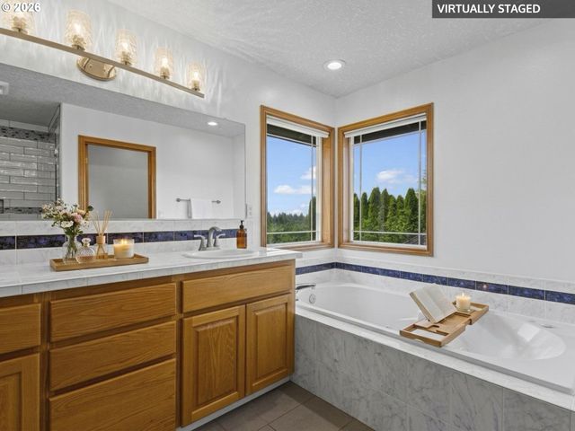 366 Sw 37TH Cir, Gresham, OR 97080