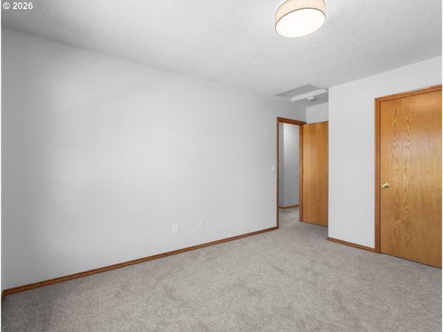 366 Sw 37TH Cir, Gresham, OR 97080