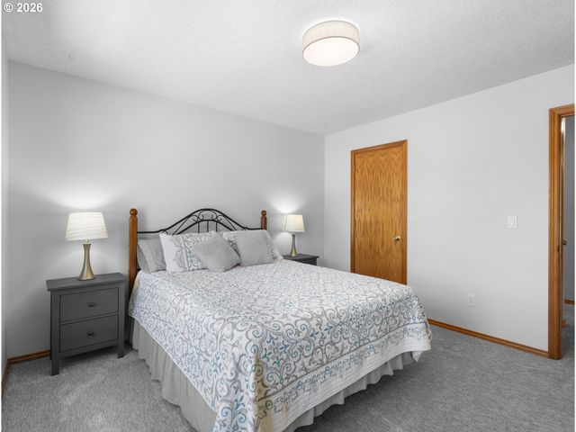 366 Sw 37TH Cir, Gresham, OR 97080
