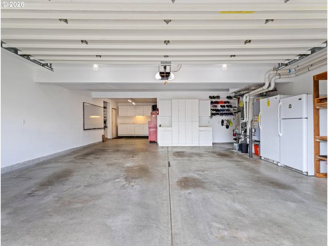 366 Sw 37TH Cir, Gresham, OR 97080